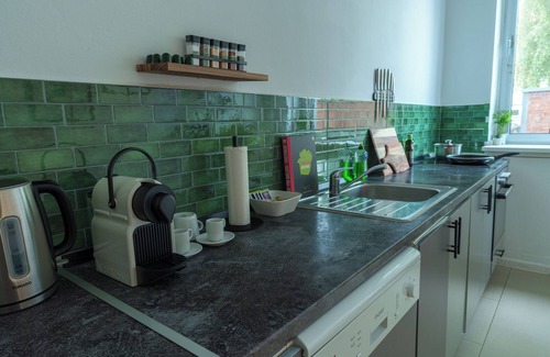 Vorderer Westen Apartment | Apartment for 4 | Kassel near train station & city center