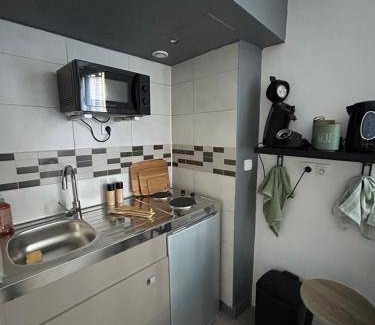 Elancourt Village Apartment | Apartment ∙ 1 bedroom ∙ 2 guests