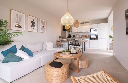 Les Issambres Apartment | Apartment 5: Cap d'Antibes