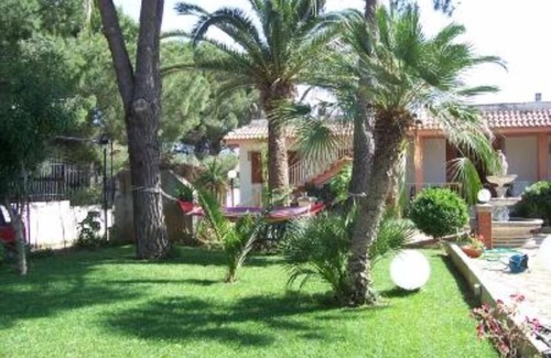 Vittoria House | APARTMENT from € 10 to the day to person in Villa in Vittoria - near to the sea