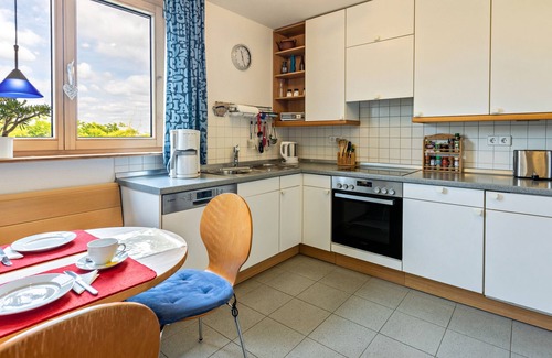Denkingen Apartment | Apartment "Geräumige Ferienwohnung mit Garten" with Mountain View & Wi-Fi