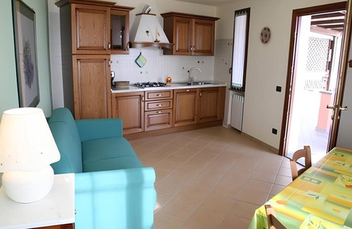 Cenesi Apartment | Apartment 'Gli Angeli Agriturismo - Papà Nino' with Shared Pool, Wi-Fi and Air Conditioning