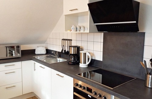 Metternich Apartment | Apartment 'Haus Uni Koblenz Wohnung 3' with Shared Terrace and Wi-Fi