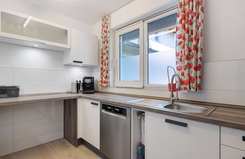 Engen Apartment | Apartment 'Hegaudomizil' with Private Terrace, Private Garden and Wi-Fi