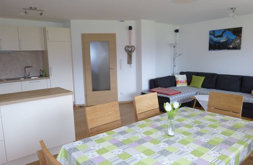 Berghof Condo | Apartment Hipp No. 1 - 84m² on the ground floor with terrace and mountain view in a top location