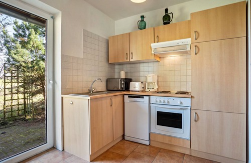 Verchen Apartment | Apartment 'Hof Verchen Nahe Kummerower See' with Private Terrace, Private Garden and Wi-Fi
