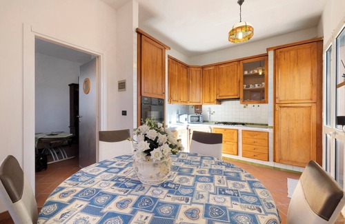Campochiesa Apartment | Apartment 'Home Charlene' with Garden & Wi-Fi