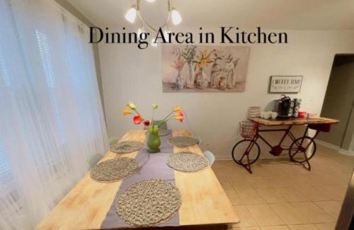 Evanston Apartment | Apartment Home close to NWU & Hospitals