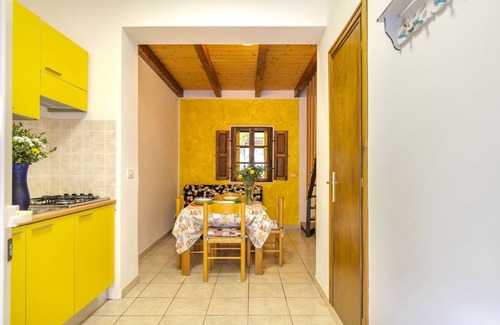 Fetovaia Apartment | Apartment Home "Simona Giardino" with Terrace and Wi-Fi