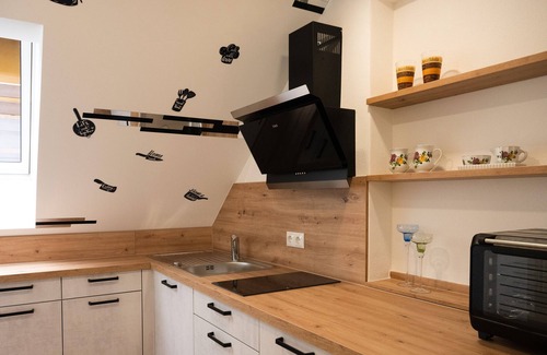 Rettenbach Apartment | Apartment 'Hopf' with Wi-Fi and Air Conditioning
