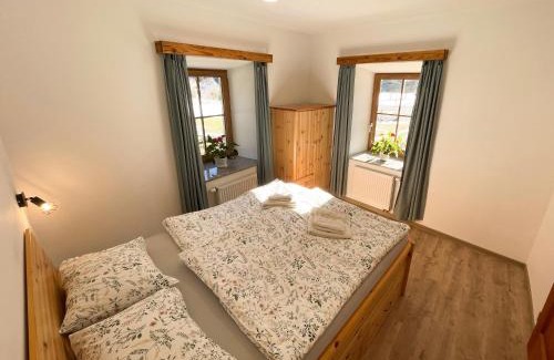 Gozd Martuljek Apartment | Apartment House Prezlc