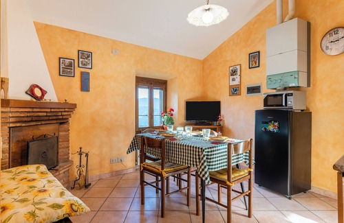 Aramo Apartment | Apartment "Il Belvedere sulla Valle House" with Mountain View, Wi-Fi & Terrace