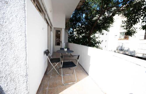 Kerem HaTeimanim Apartment | Apartment ∙ 2 bedrooms ∙ 5 guests