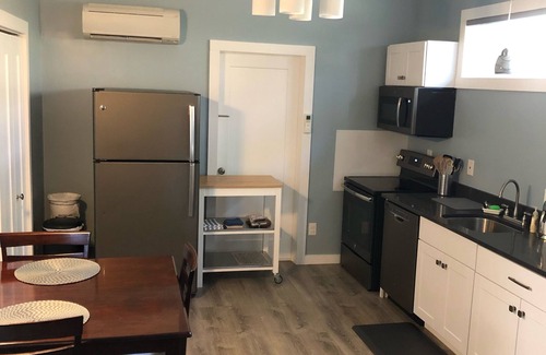 Asheville Apartment | Apartment in Biltmore Village - Closest rental to the Biltmore Estate entrance
