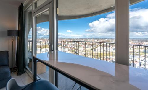 Antonsviertel Apartment | Apartment in der 30. Etage, Tolle Aussicht, Zentral
