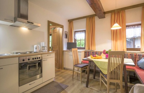 Fuegen Apartment | Apartment in Fügen near Hochzillertal Skiing