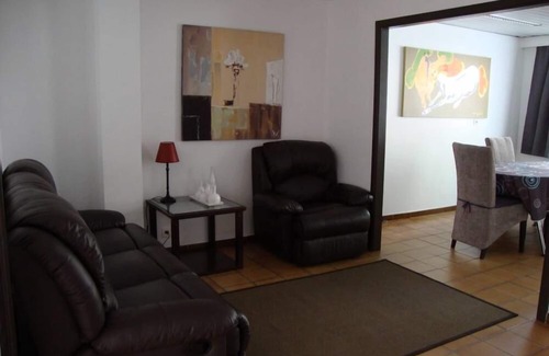 Ganshoren Apartment | APARTMENT IN FAMILY RESIDENCE