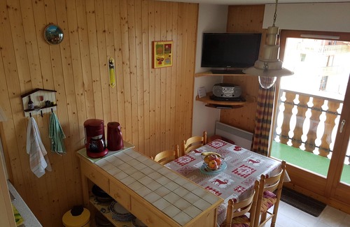 Thollon-les-Memises Apartment | Apartment in a chalet at the residence L'Igloo