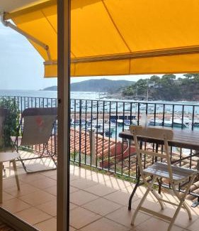 Llafranc Apartment | Apartment in front of the sea