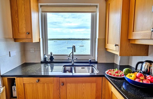 Burnham-on-Crouch Apartment | Apartment in Burnham with River Views
