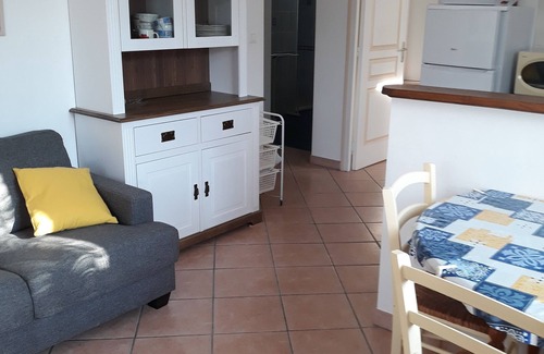 Valpaja Apartment | Apartment in house in the countryside, with swimming pool, Peri
