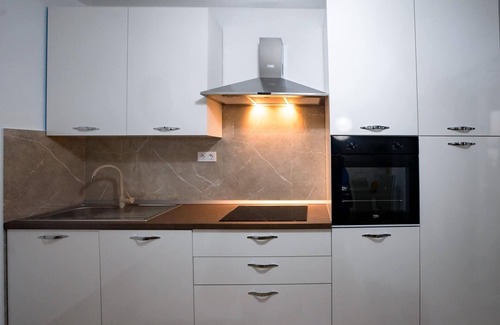 Rab Town Boat Rental | Apartment in Supetarska Draga by Sandy Beach