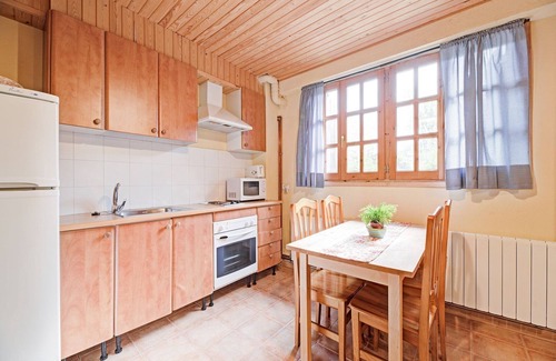 Isavarre Apartment | Apartment in Isavarre near Pyrenees Mountains