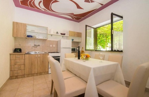Island Hvar Apartment | Apartment in Jelsa with Balcony, Air condition, WIFI (3621-1)