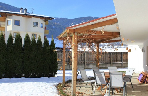 Kaltenbach Apartment | Apartment in Kaltenbach Near Ski Lift