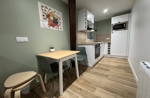 Republique Apartment | Apartment in Le Mans near 24H Circuit