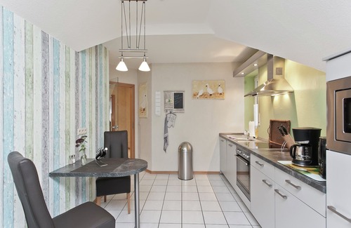 Mersheim Apartment | Apartment in Nieheim on the edge of the forest