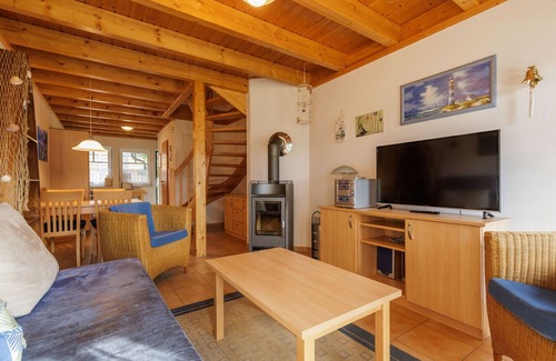 Rheinsberg House | Apartment in Rheinsberg with Private Dock