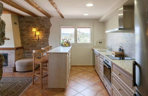 Balsareny Villa | Apartment in Spain near Scenic Mountains