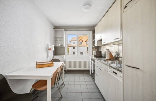 Seebach Apartment | Apartment in the Heart of Oerlikon