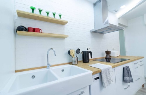 El Gancho Apartment | Apartment in the historic center of Zaragoza | FREE PARKING | check in 24 h.