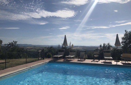 Trequanda Apartment | Apartment in Trequanda with 2 bedrooms sleeps 4
