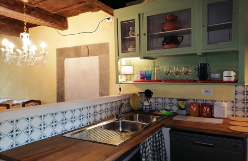 San Godenzo House | Apartment in Tuscany with Secret Garden