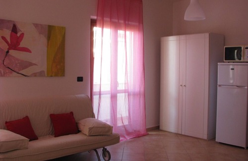 Diamante House | Apartment in villa with swimming pool and garden overlooking the sea on two levels