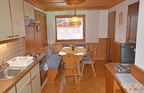 Arzl im Piztal Apartment | Apartment in Wald near Hochzeiger Ski Area