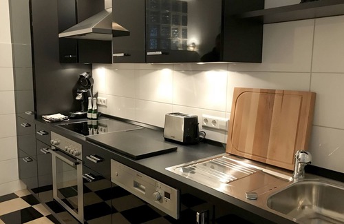 Insel Apartment | Apartment Insel-Residenz 1 - stylish old town manor house on the island