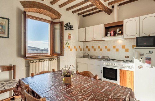 San Marcello Piteglio Apartment | Apartment 'Casa Claire' with Mountain View, Private Terrace and Private Garden