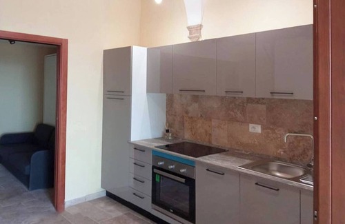 SantʼAgata di Puglia Apartment | Apartment 'Puteha - Arco Pronti' with Mountain View, Wi-Fi and Air Conditioning