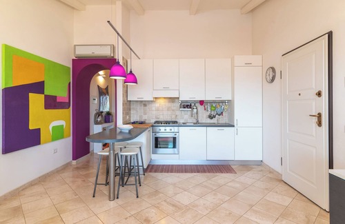 Porto Pozzo Apartment | Apartment 'Il Fiordo 28' with Sea View, Shared Pool and Air Conditioning