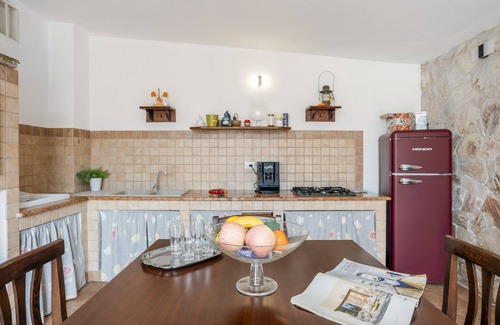 Bagheria House | Apartment 'Villa Cycas' with Sea View, Wi-Fi and Air Conditioning