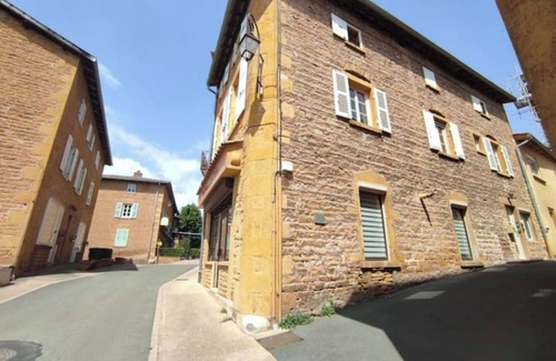 Theize Apartment | Apartment "Jarnioux" in Theizé with sauna