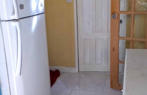 Old Trees Bay Apartment | APARTMENT, JAZCUZZI HOT TUB,GYM LOVELY DINING ROOM AND BEDROOM BALCONY UPST