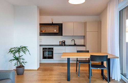Tramin Apartment | Apartment "Karin - Lagrein" with Shared Terrace & Wi-Fi