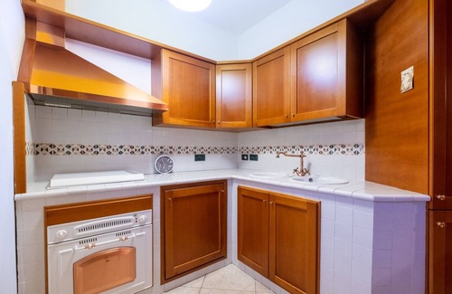 Enna Apartment | Apartment 'Kore Di Enna' with Mountain View, Wi-Fi and Air Conditioning