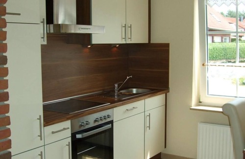 Norddeich Condo | Apartment Kutter, directly in Norddeich, 10 min walk to the beach
