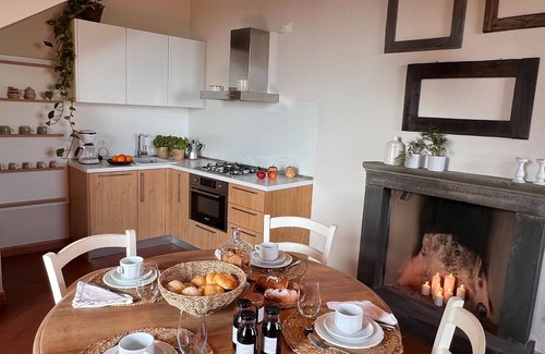 San Fermo della Battaglia Apartment | Apartment "La Brezza"